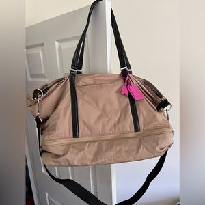 Vera Bradley Deluxe Tote